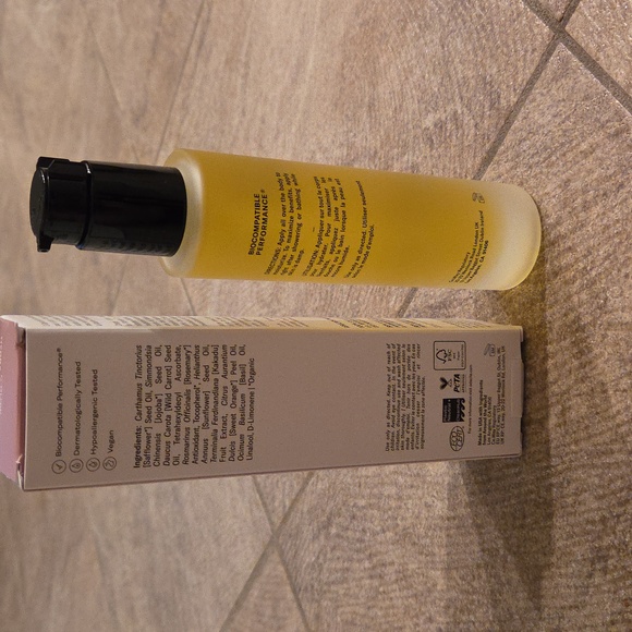 Odacite C-Glow Hydra Firm Body Oil Vitamin C & E + Kakadu - Picture 3 of 8